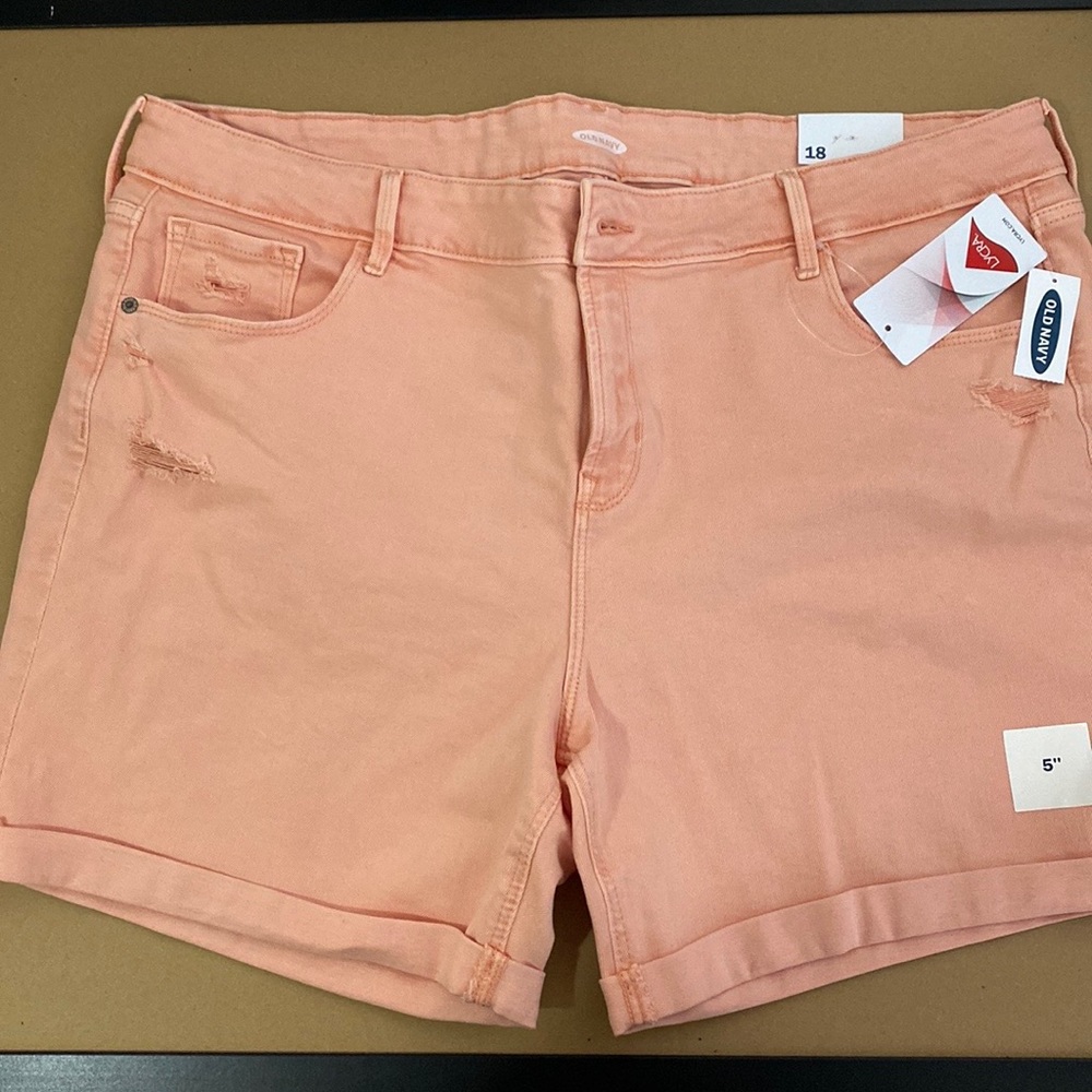 Size 18 Old Navy peach colored jean shorts with 5” inseam.